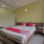 Oyo 24981 Hotel Ashwamedh Residency